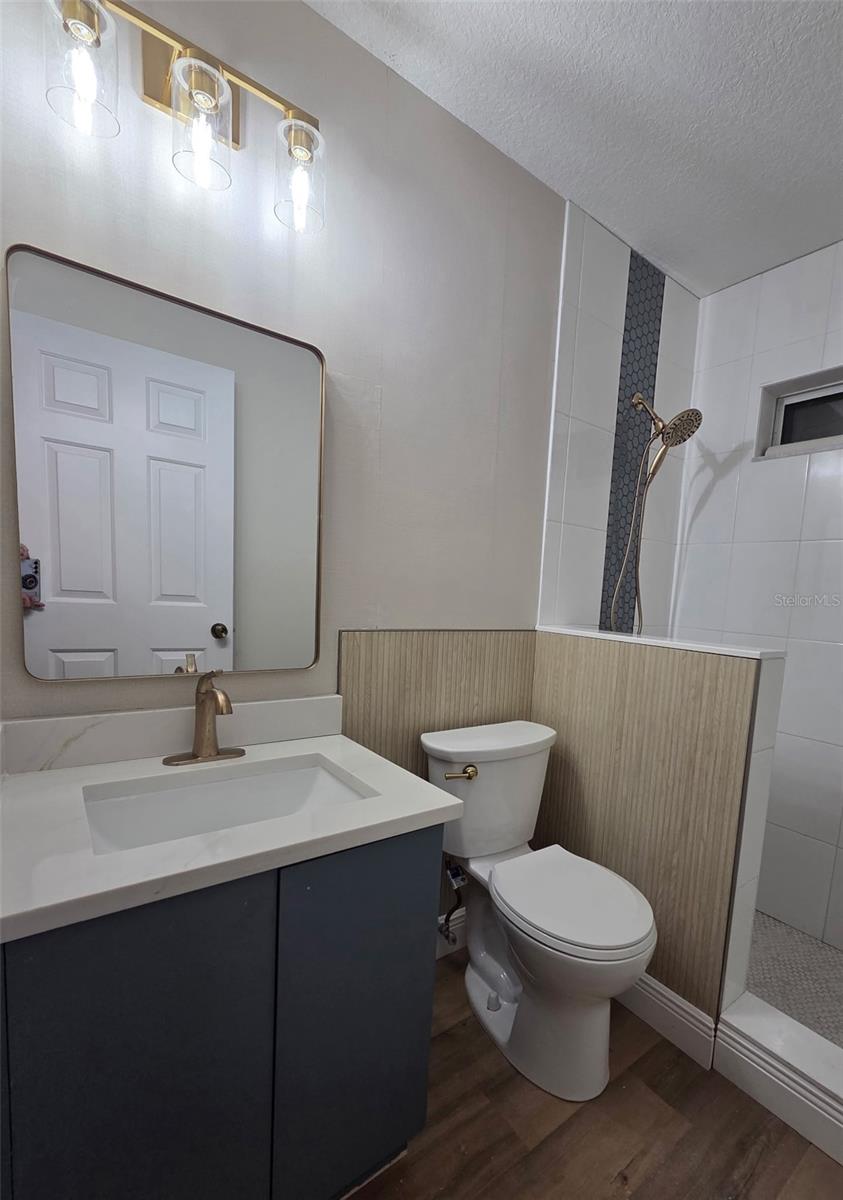 LADY LAKE ORANGE BLOSSOM GARDENS UNIT 18 - Residential