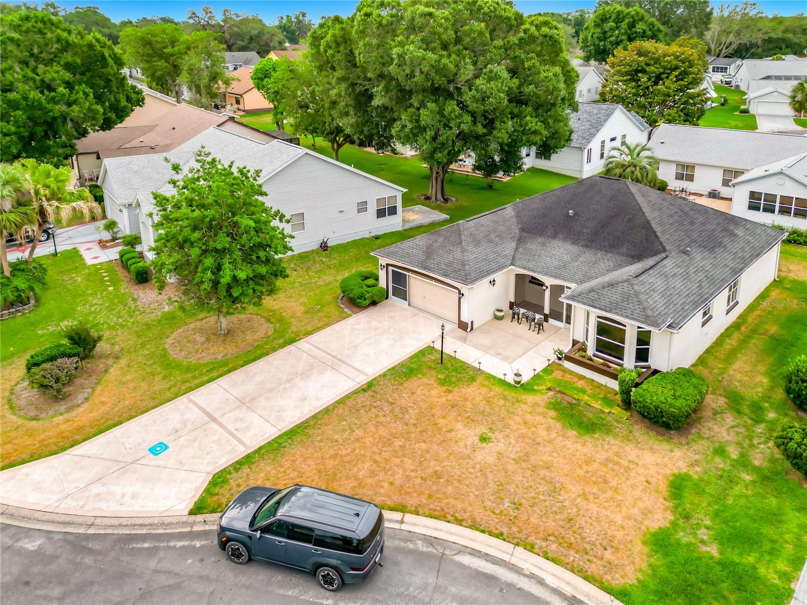 LADY LAKE ORANGE BLOSSOM GARDENS UNIT 18 - Residential
