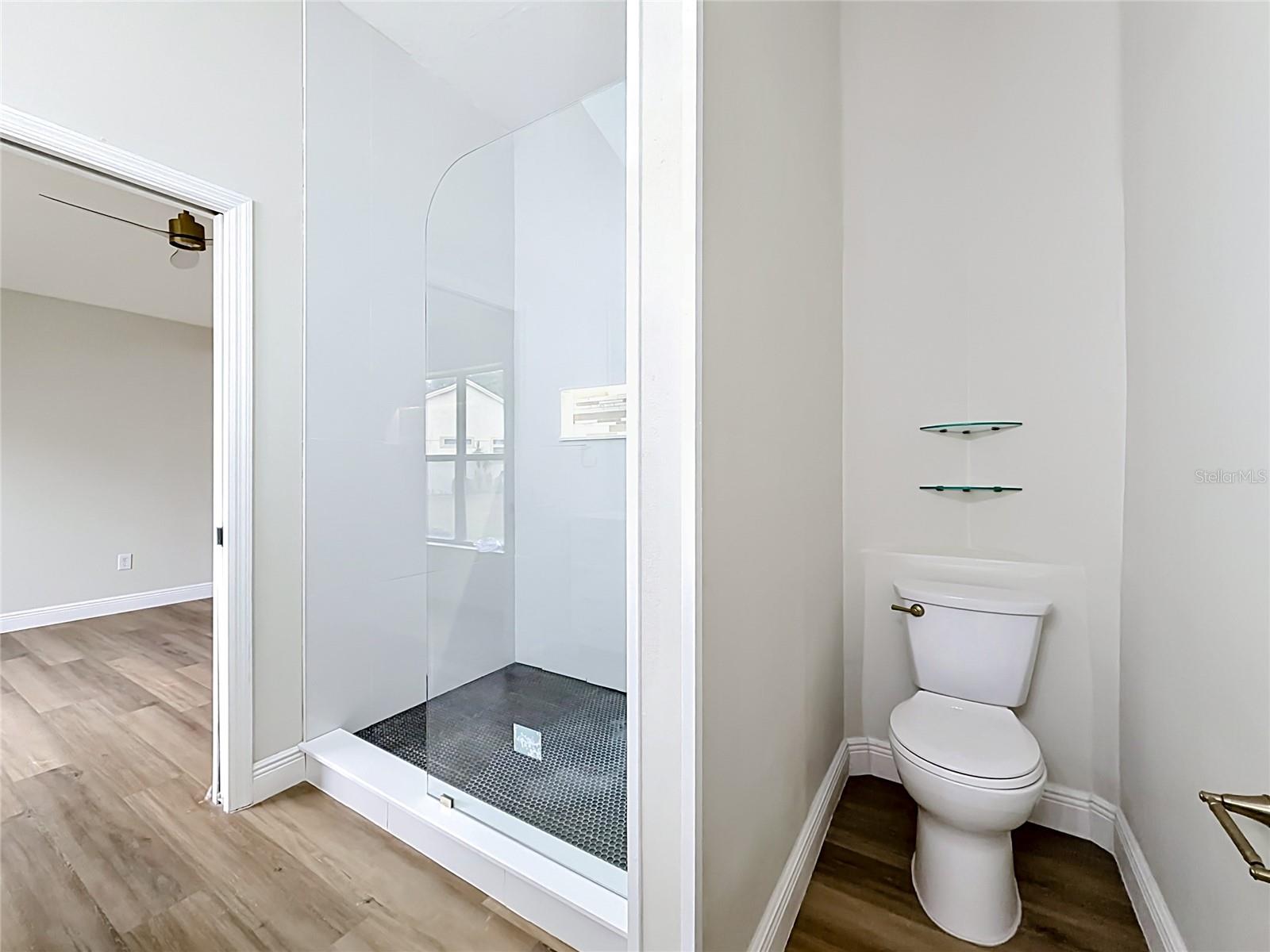 LADY LAKE ORANGE BLOSSOM GARDENS UNIT 18 - Residential
