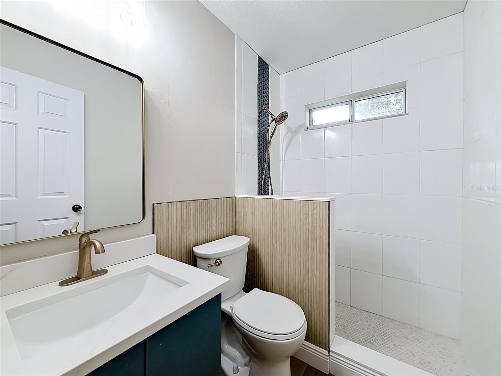 LADY LAKE ORANGE BLOSSOM GARDENS UNIT 18 - Residential