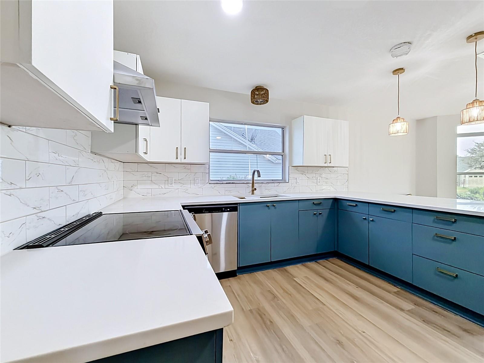 LADY LAKE ORANGE BLOSSOM GARDENS UNIT 18 - Residential