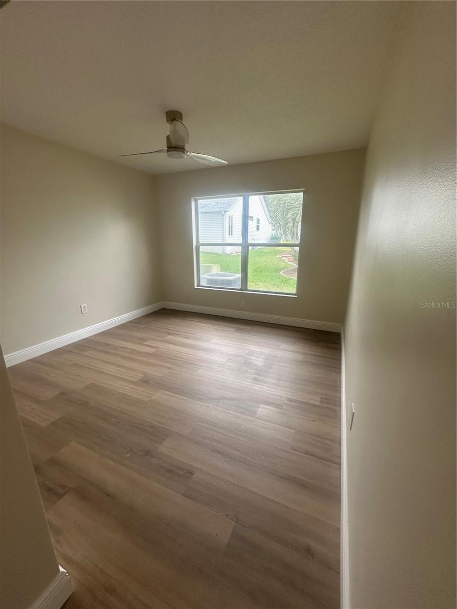 LADY LAKE ORANGE BLOSSOM GARDENS UNIT 18 - Residential