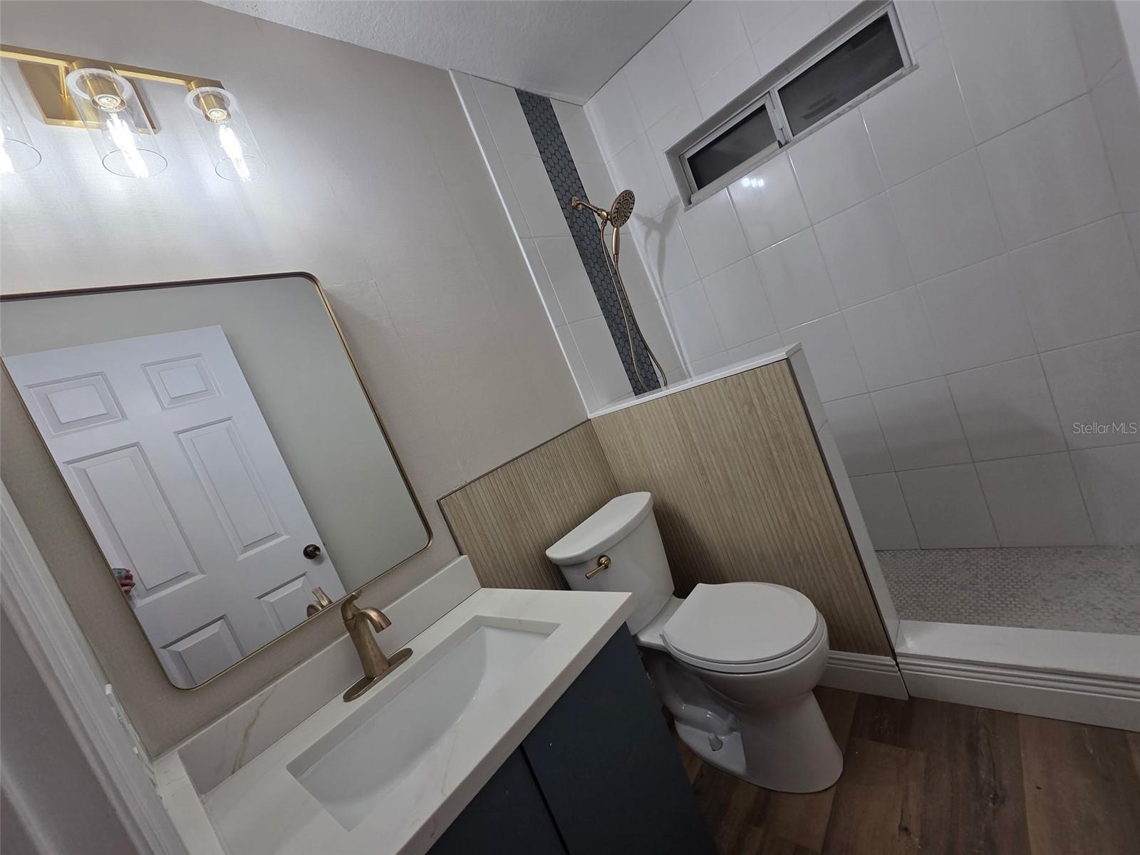 LADY LAKE ORANGE BLOSSOM GARDENS UNIT 18 - Residential