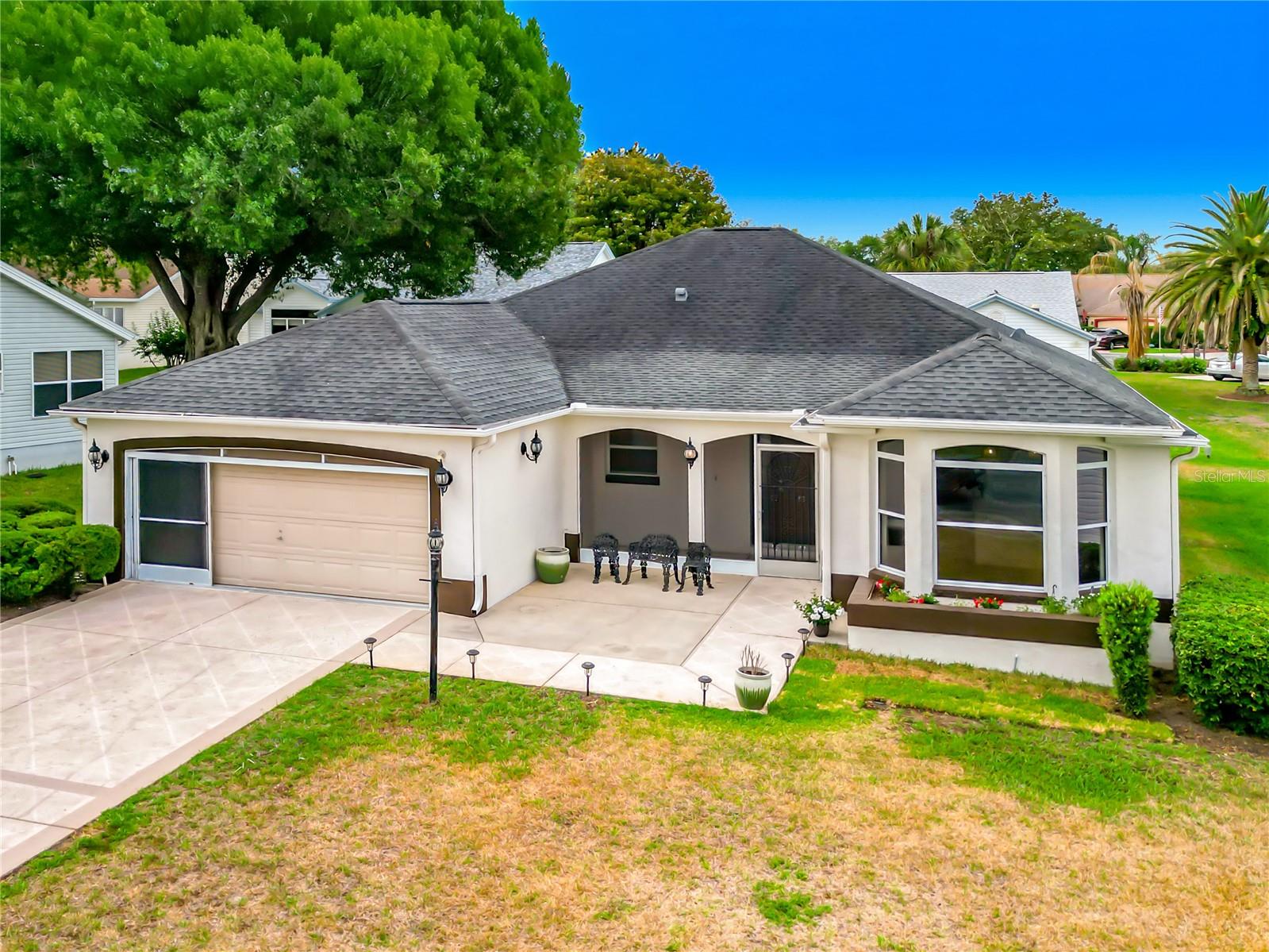LADY LAKE ORANGE BLOSSOM GARDENS UNIT 18 - Residential