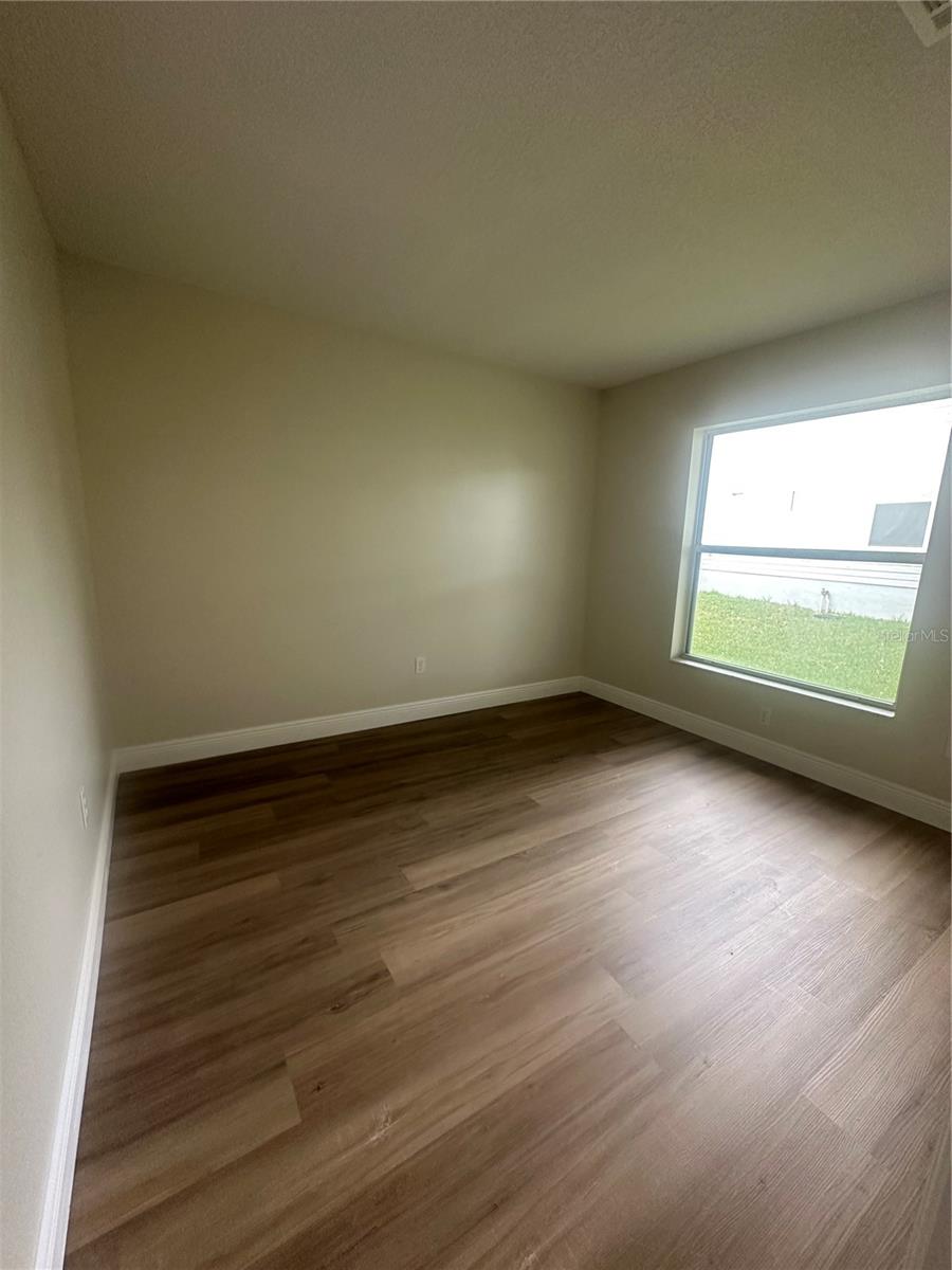 LADY LAKE ORANGE BLOSSOM GARDENS UNIT 18 - Residential