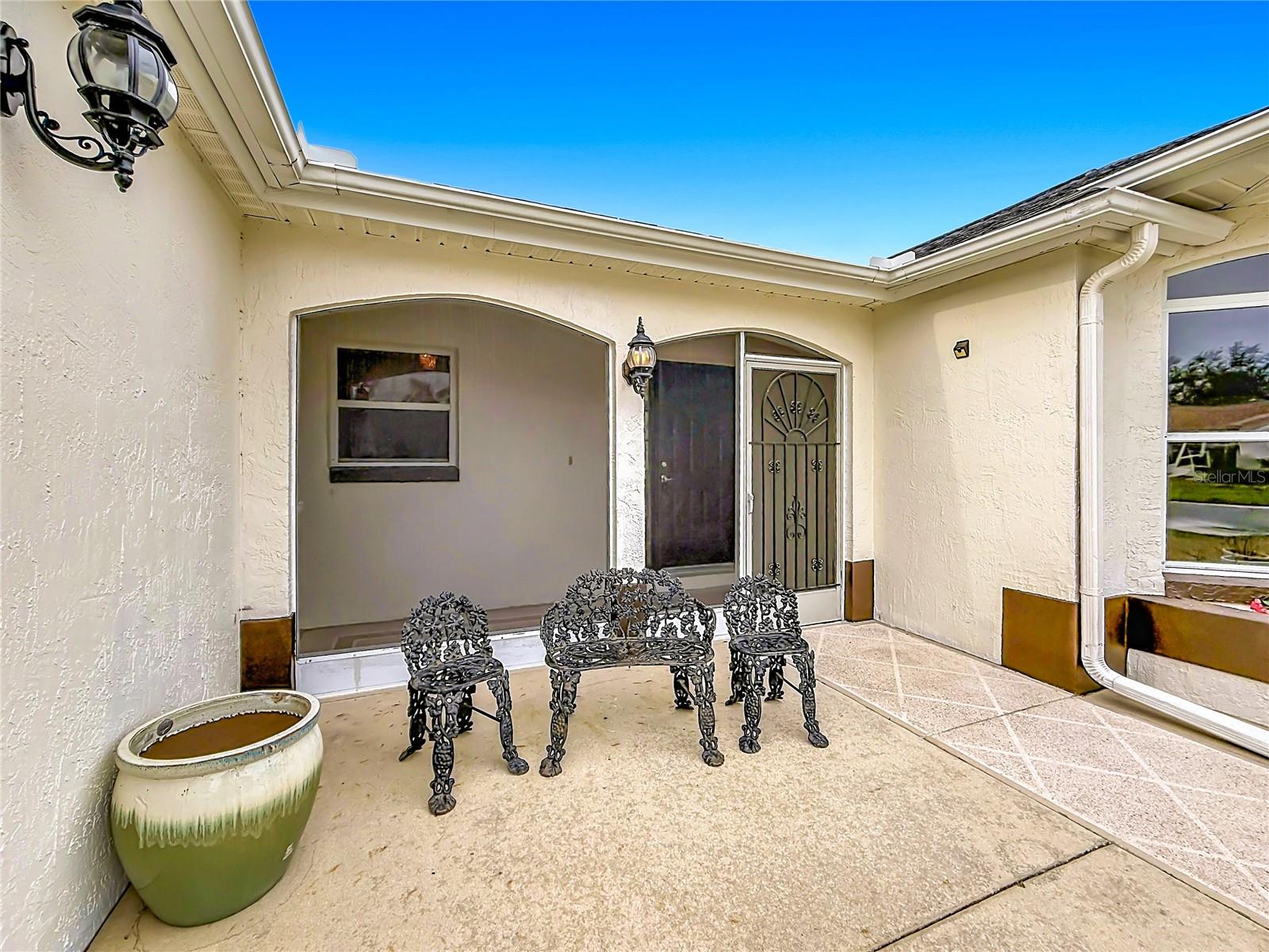 LADY LAKE ORANGE BLOSSOM GARDENS UNIT 18 - Residential