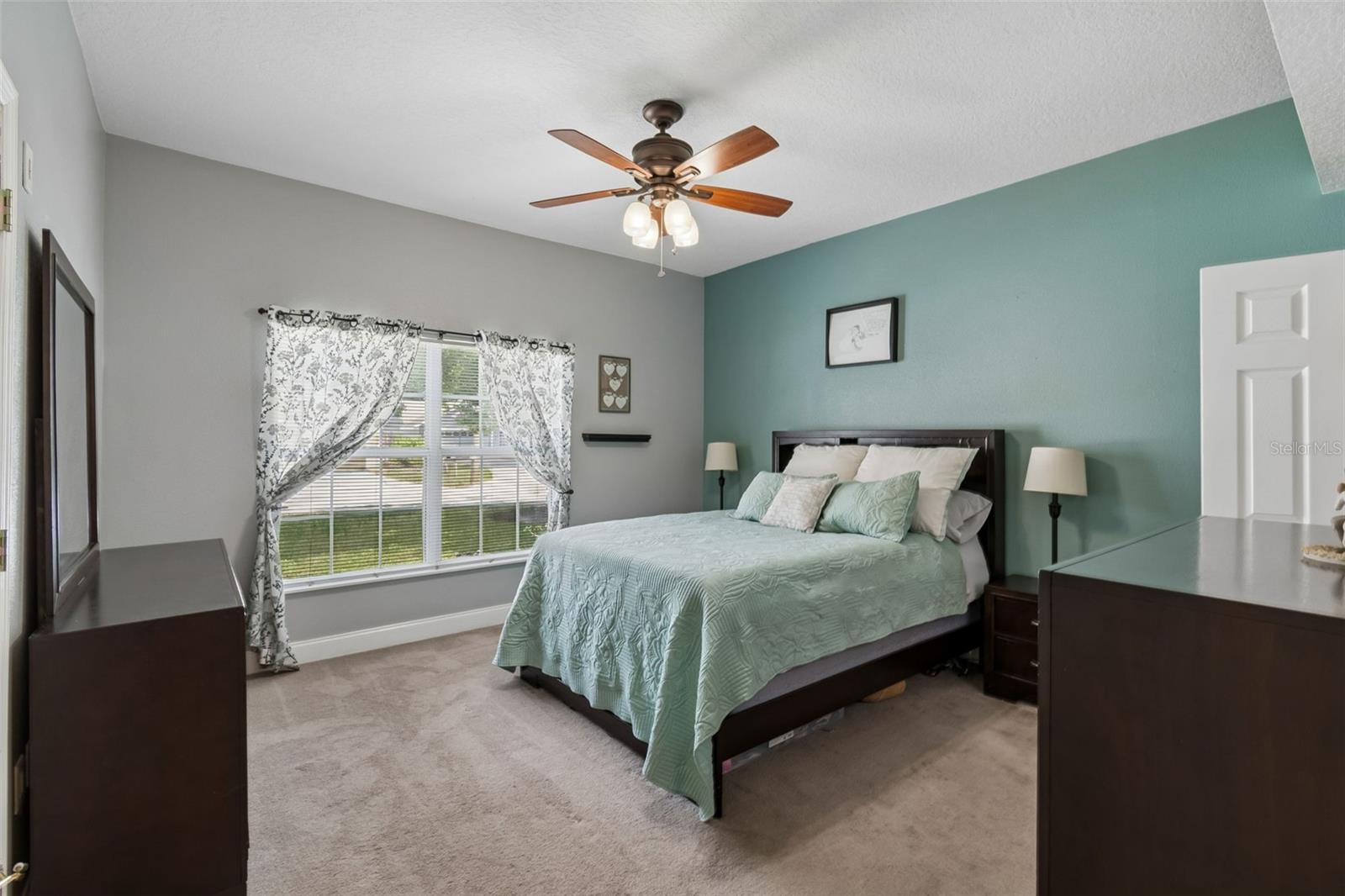 THOUSAND OAKS PH 02 - Residential