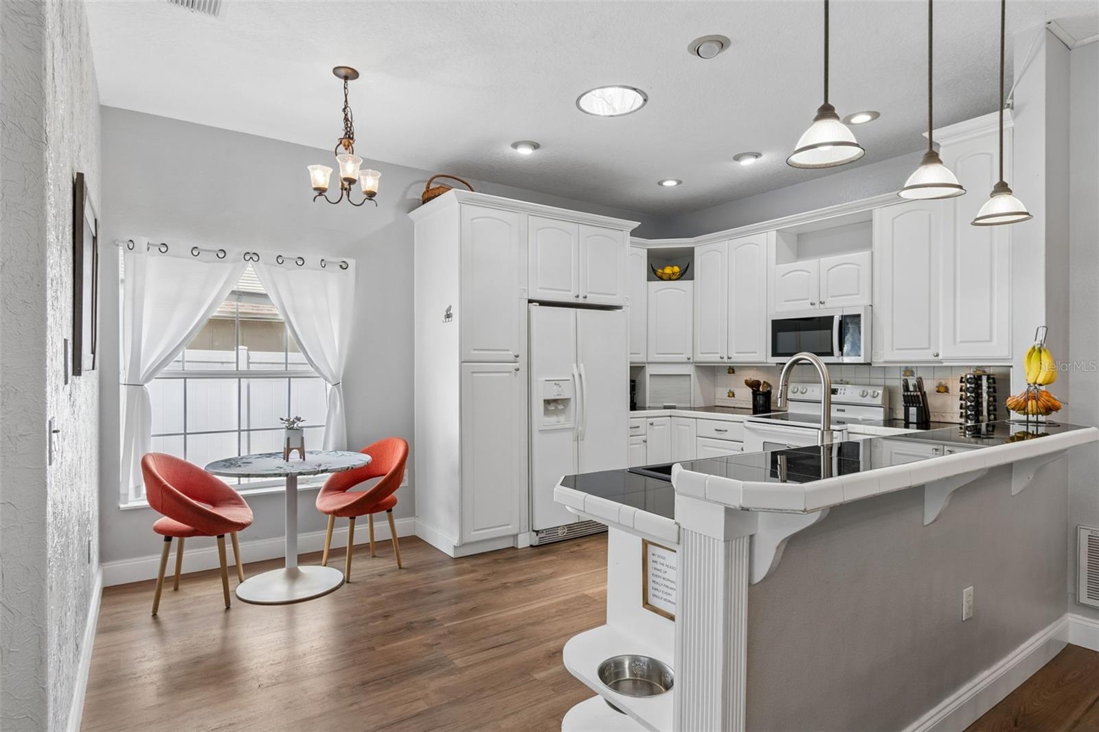 THOUSAND OAKS PH 02 - Residential