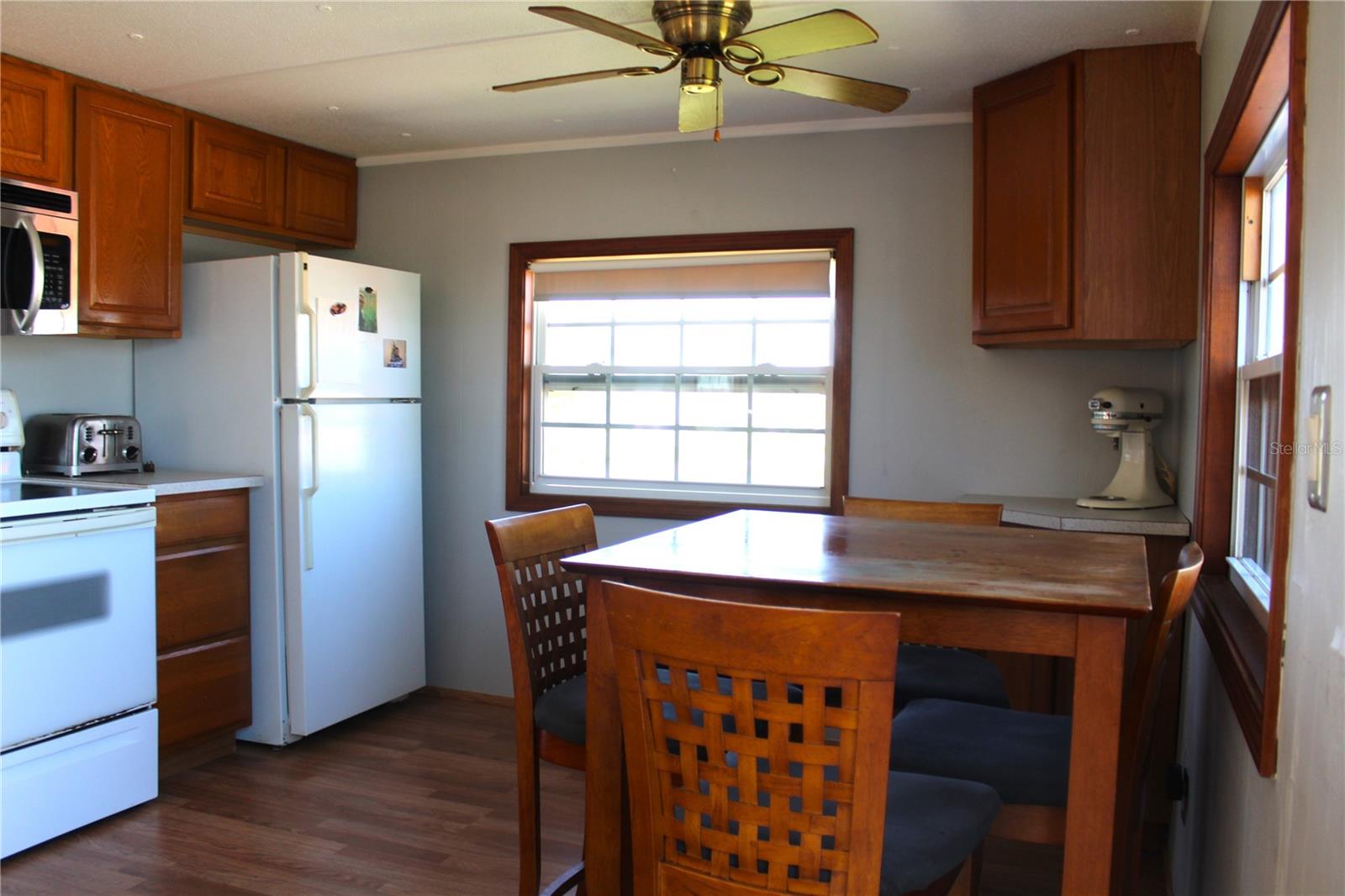 VILLAGE OF HOLIDAY LAKE - Residential