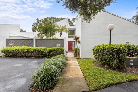 Photo of 14223 Cypress Circle #14223, Tampa, FL 33618 (MLS # TB8431588)