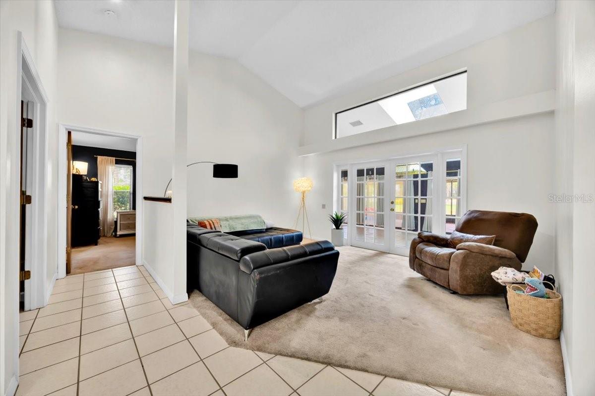 2900 HAMMOCK DRIVE