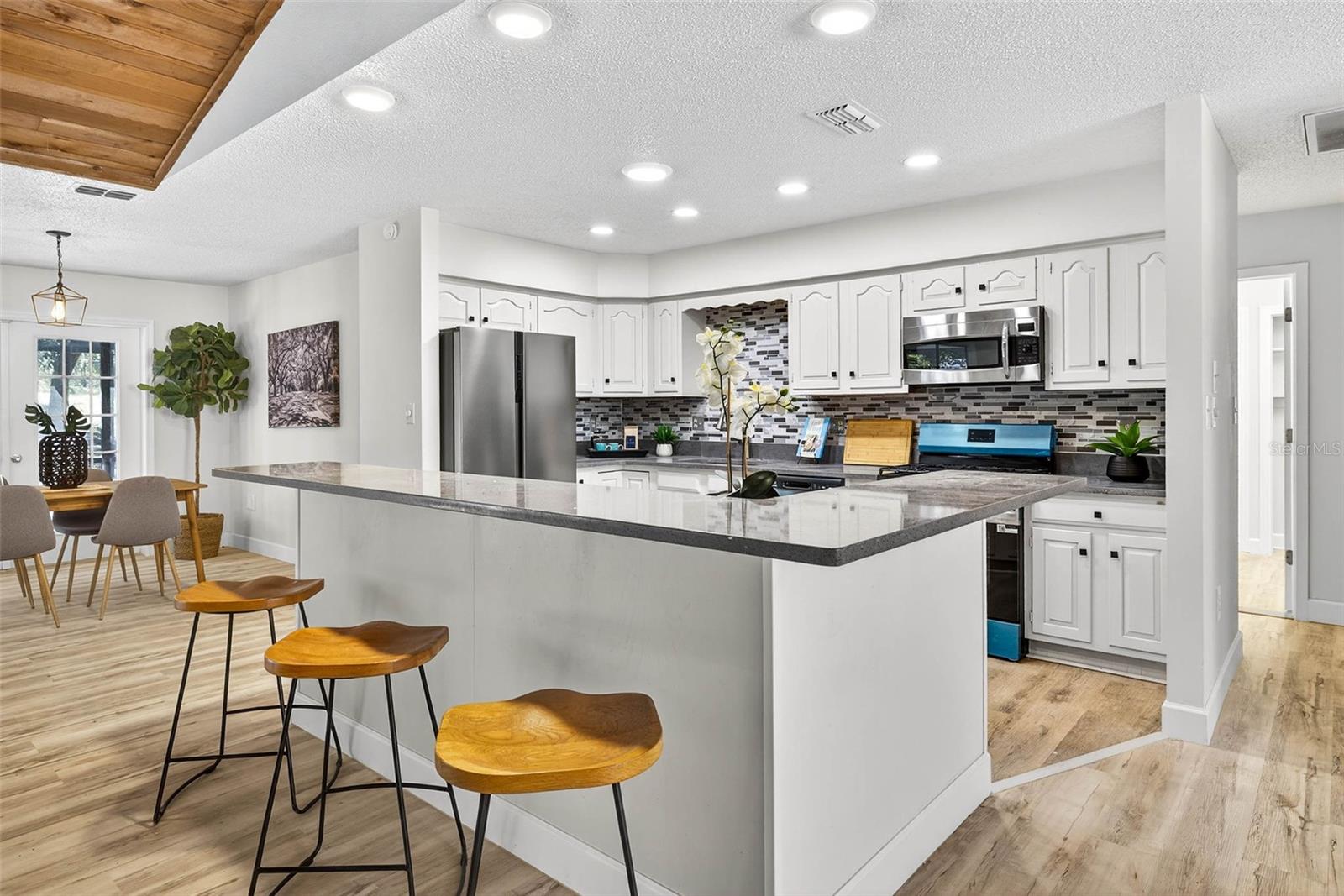 SPRING HILL UN 12 - Residential Lease