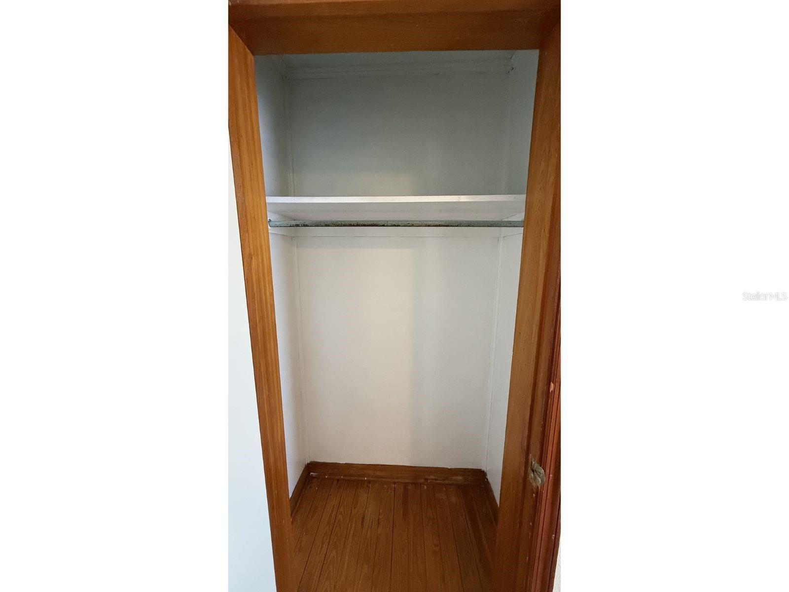 MILLS ESTATES - Residential