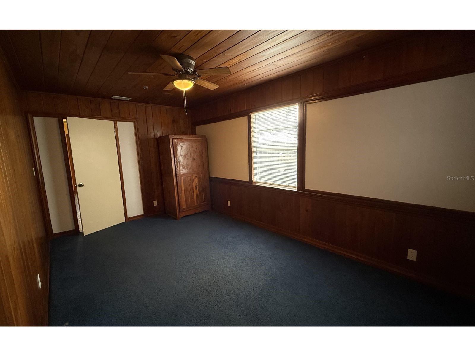 MILLS ESTATES - Residential