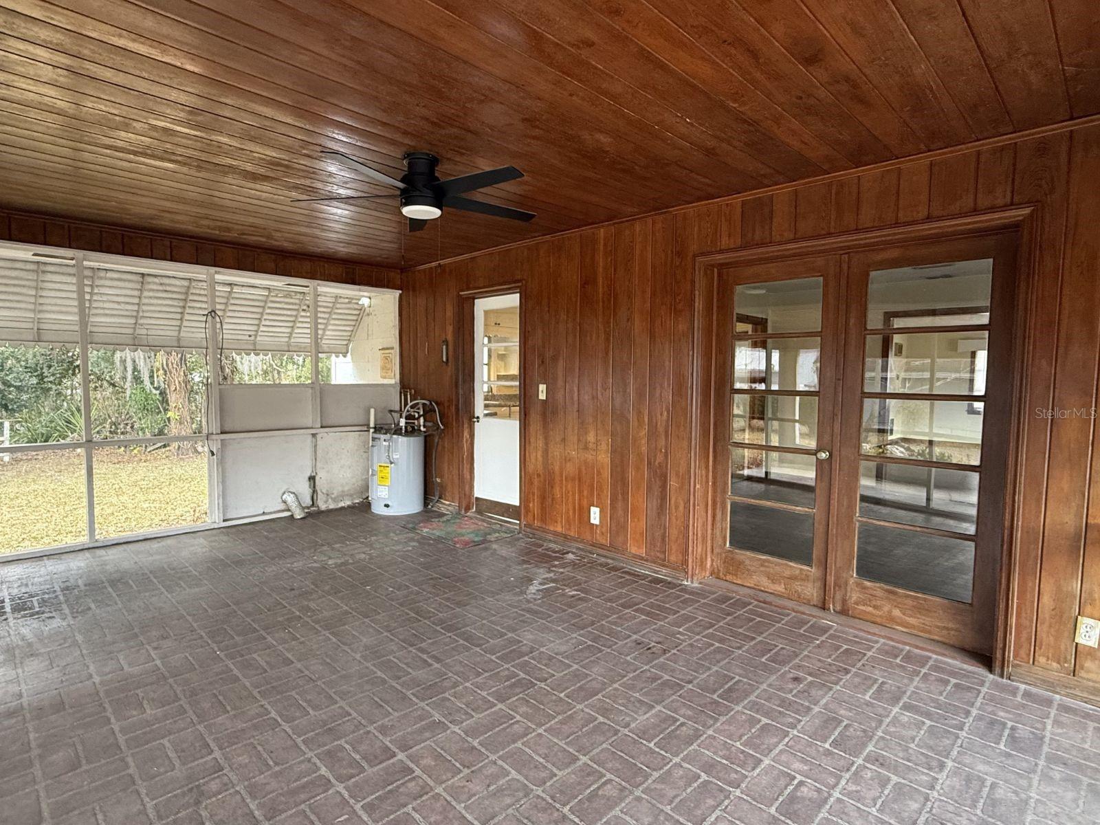 MILLS ESTATES - Residential