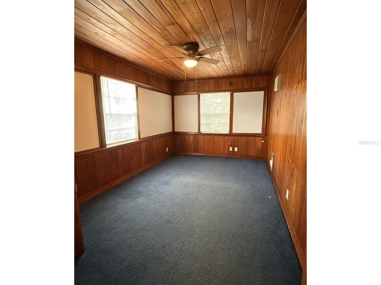 MILLS ESTATES - Residential