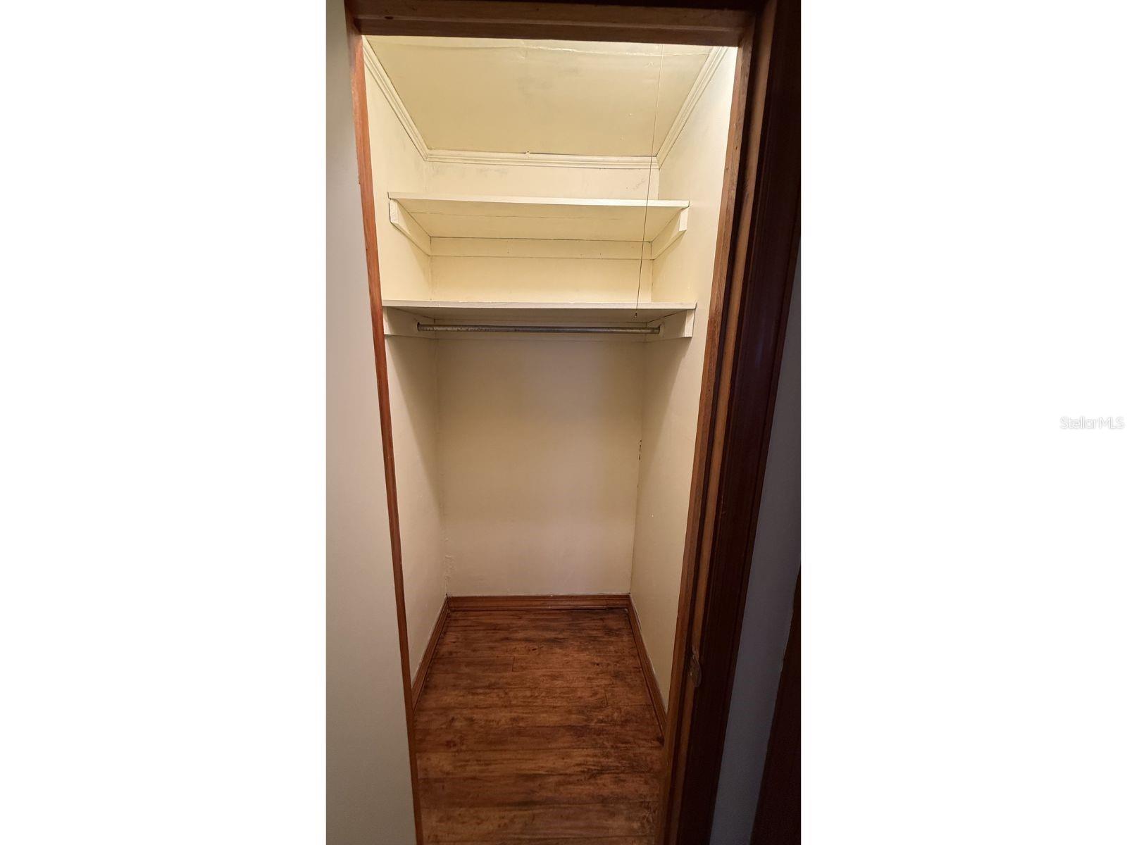 MILLS ESTATES - Residential