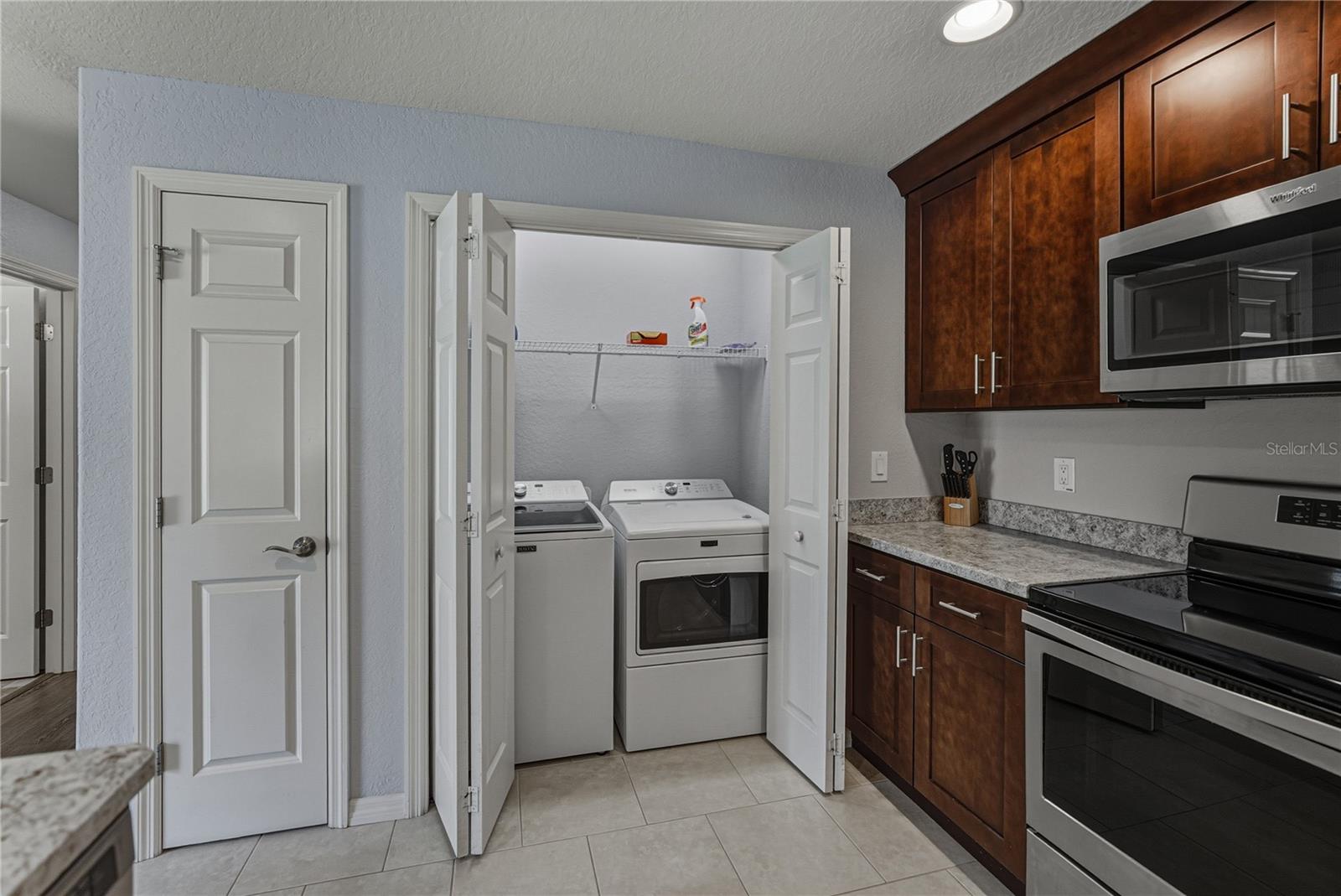 DOSSEY DUPLEXES - Residential