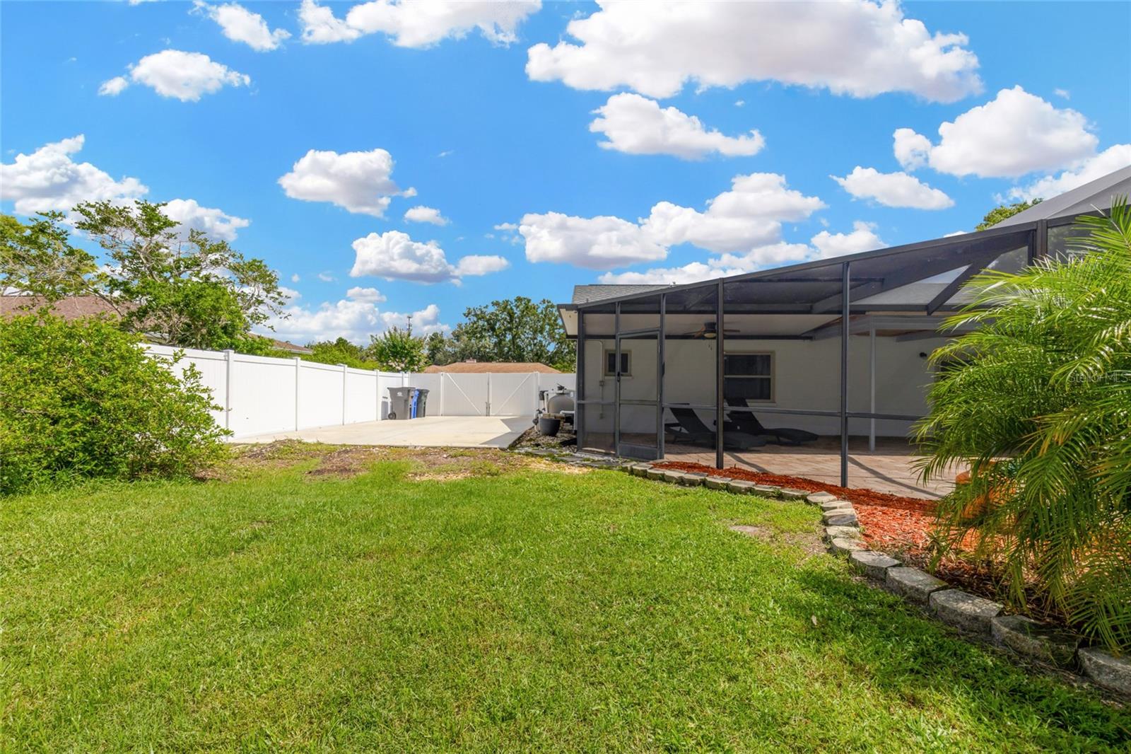 PROVIDENCE OAKS - Residential