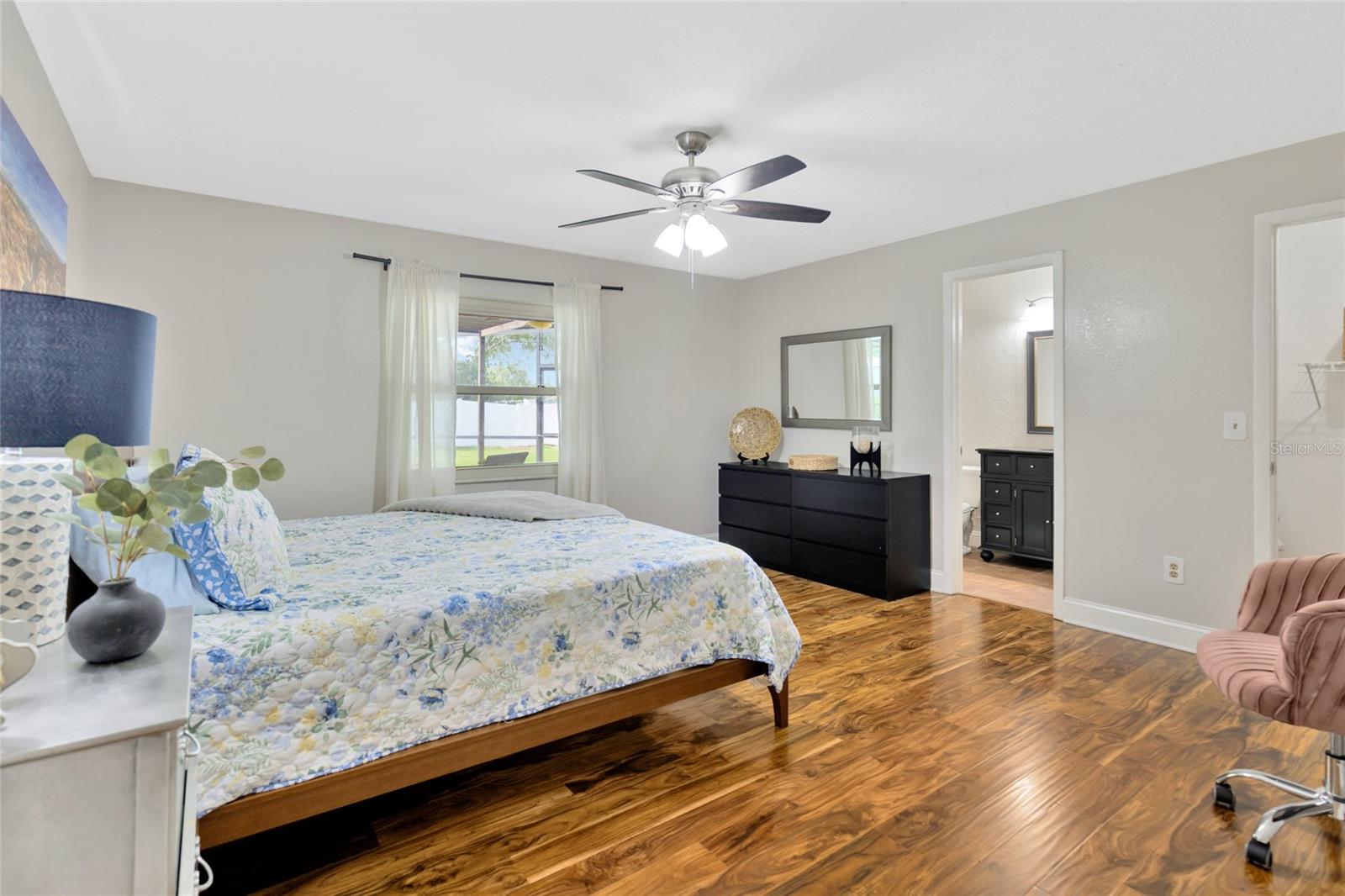 PROVIDENCE OAKS - Residential