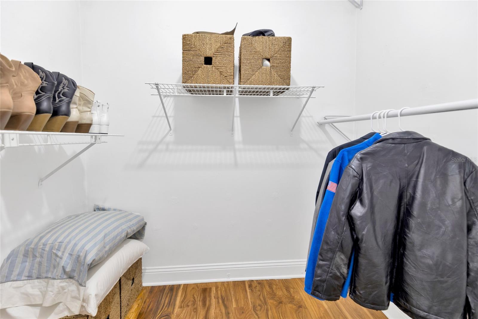 PROVIDENCE OAKS - Residential