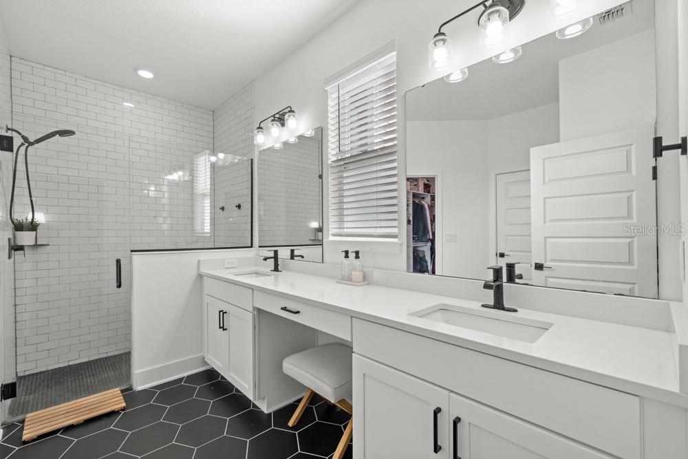 WINDING BAY PH 3 - Residential