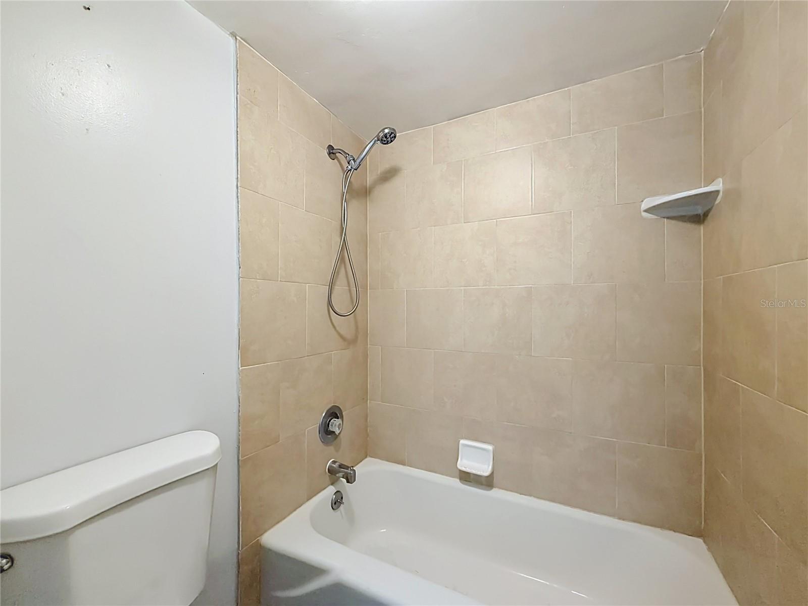 LEMON TREE SECTION 1 CONDO CB 3/141 BLDG 6 UNIT A - Residential