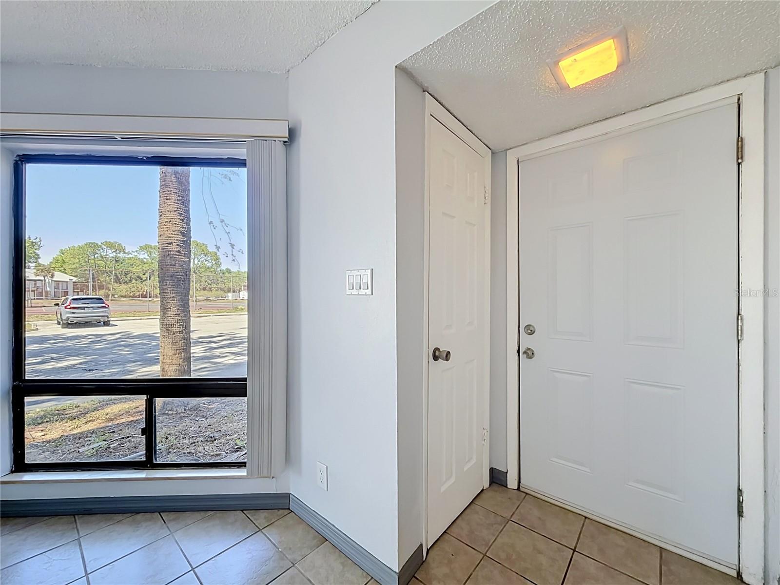 LEMON TREE SECTION 1 CONDO CB 3/141 BLDG 6 UNIT A - Residential