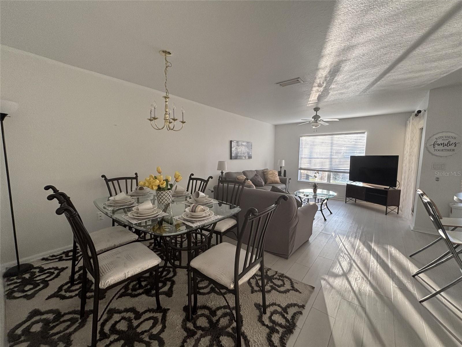 CLUB CORTILE - Residential Lease