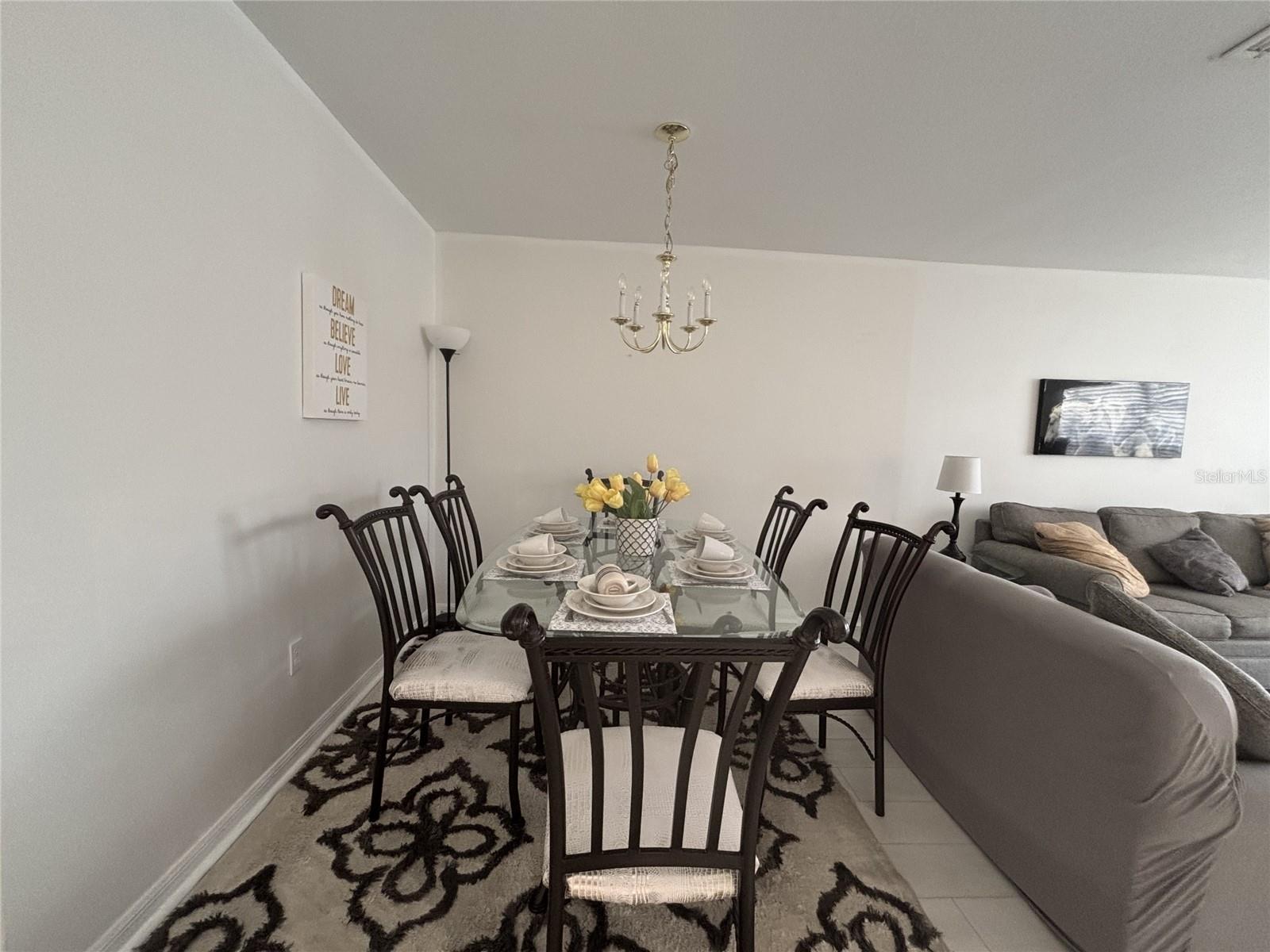 CLUB CORTILE - Residential Lease