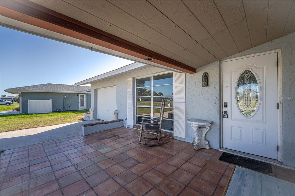 Photo of 81 Oakland Hills Place, Rotonda West, FL 33947 (MLS # D6145244)