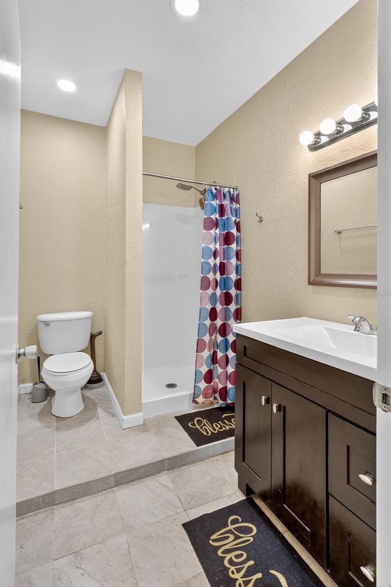 SOUTHPOINTE SHORES - Residential