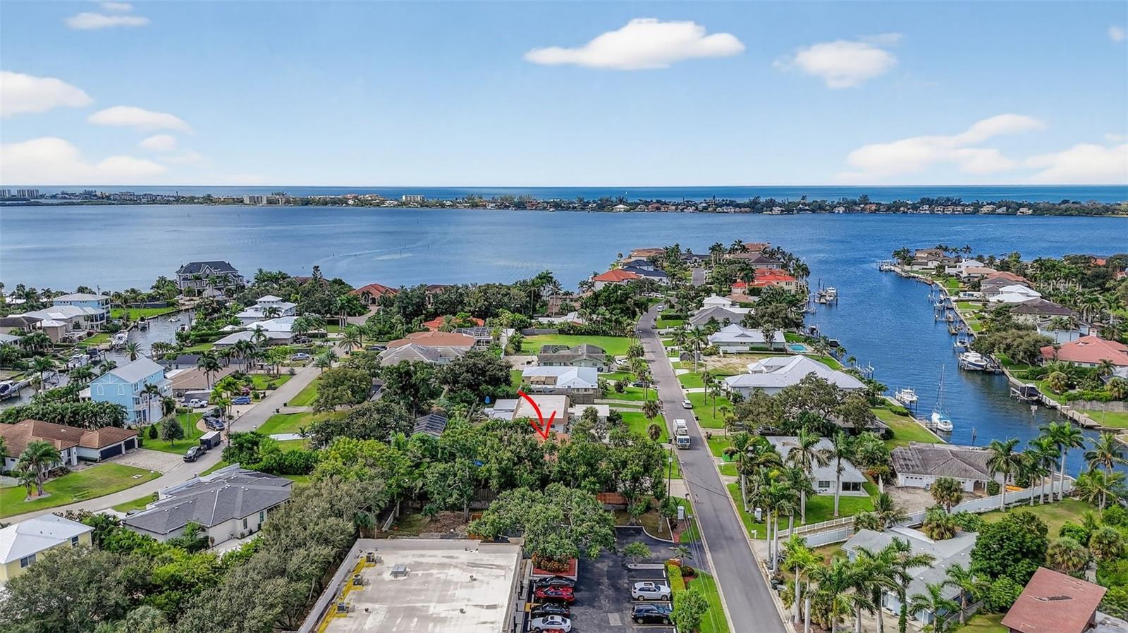SOUTHPOINTE SHORES - Residential