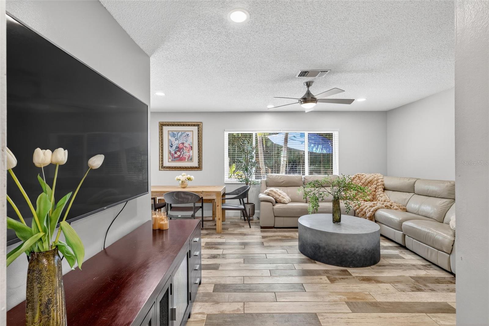 SOUTHPOINTE SHORES - Residential