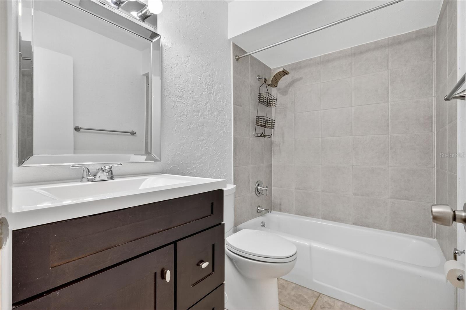 SOUTHPOINTE SHORES - Residential