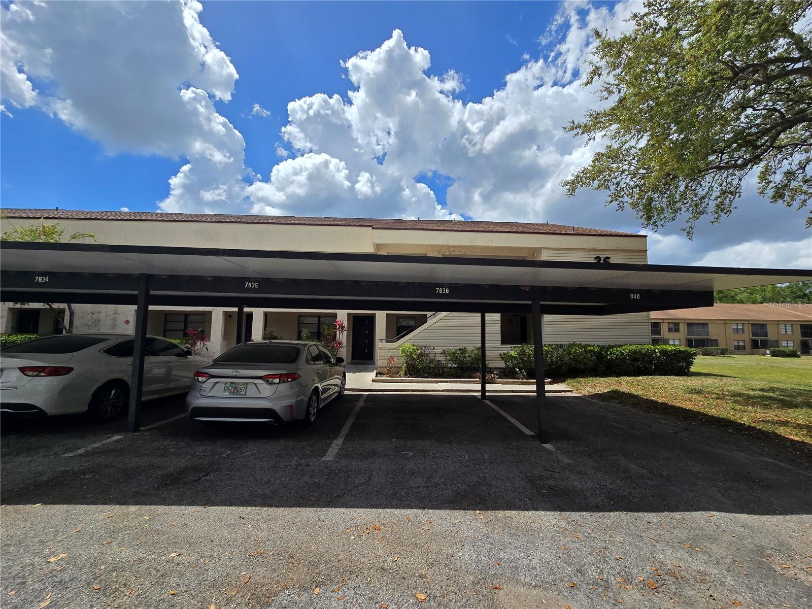 RIVER OAKS CONDO III - Residential