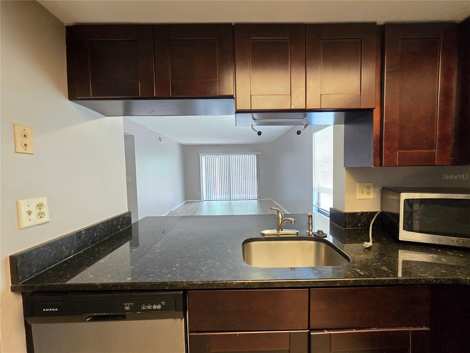 RIVER OAKS CONDO III - Residential