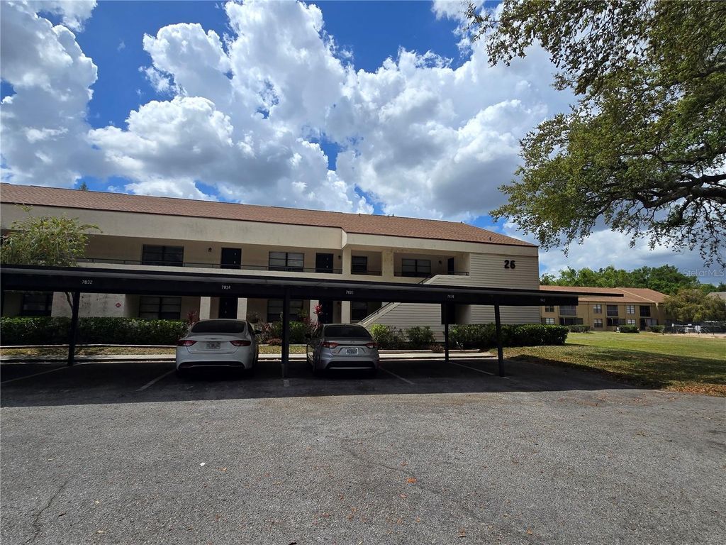 Photo of 7838 Niagara Avenue #305, Tampa, FL 33617 (MLS # TB8499432)