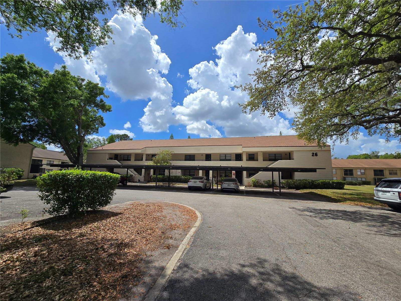 RIVER OAKS CONDO III - Residential