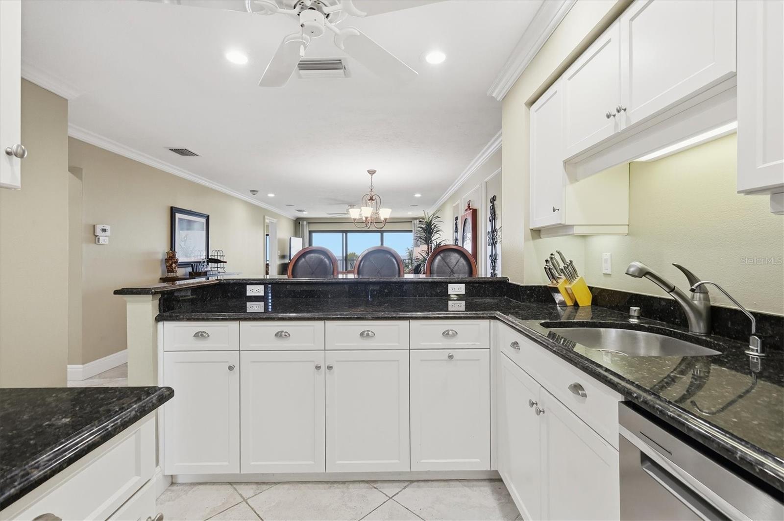 LONGBOAT TERRACE - Residential