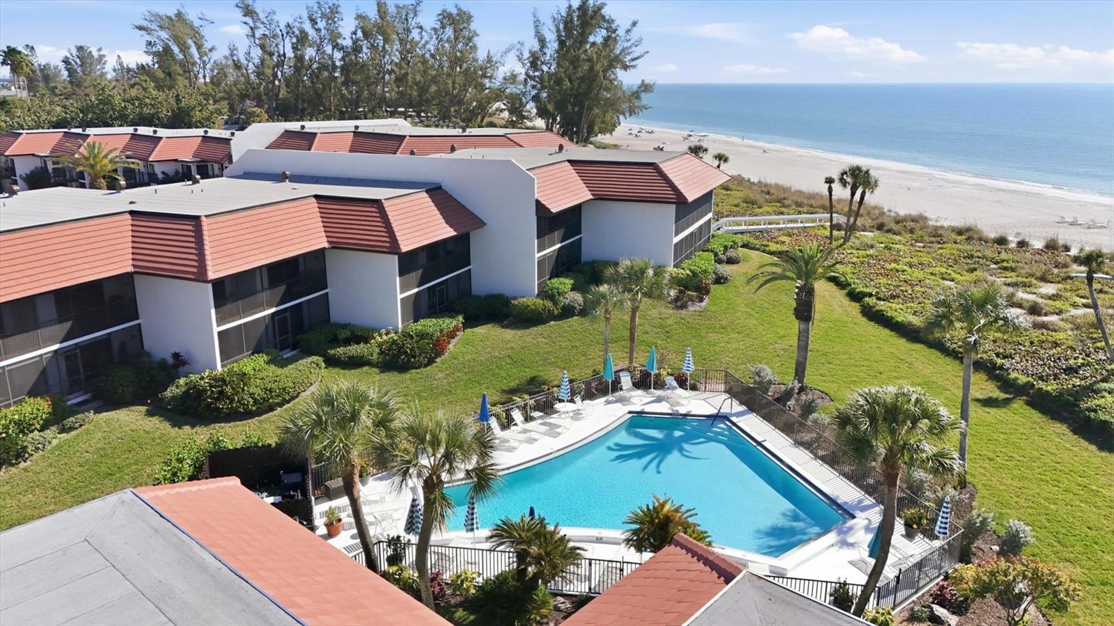 LONGBOAT TERRACE - Residential