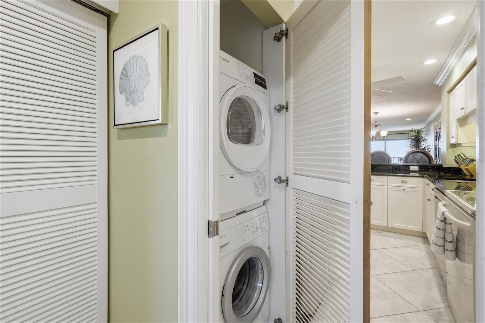 LONGBOAT TERRACE - Residential