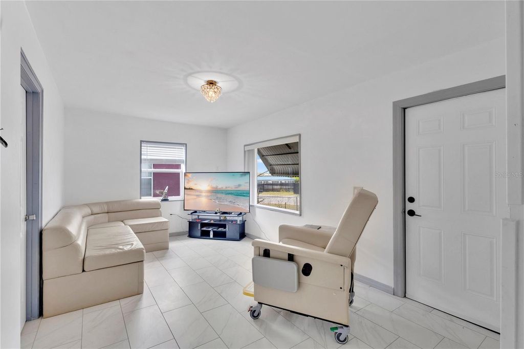 Photo of 423 N 5th Street, Haines City, FL 33844 (MLS # S5149366)