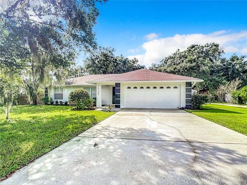 A home in LAKELAND