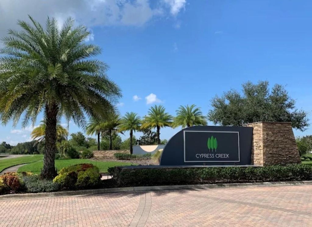 Photo of 6531 Trent Creek Drive, Ruskin, FL 33573 (MLS # A4660850)