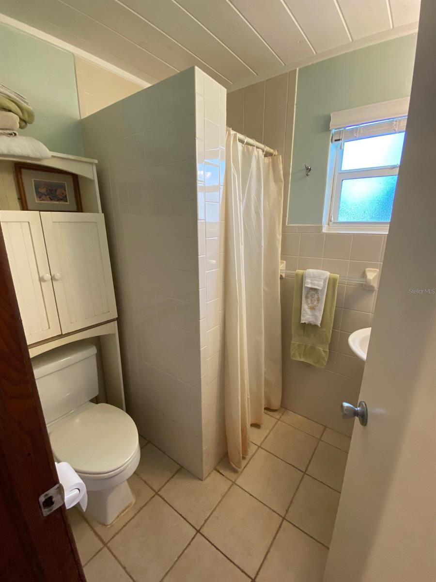 Detwilers N 650 Ft Lt 02 16 17 34 New Smyrna Beach - Residential Lease