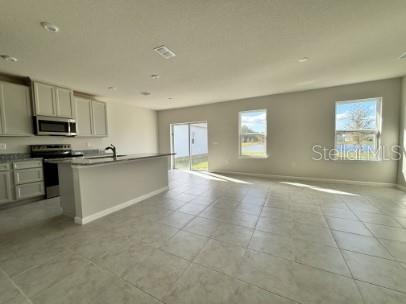 EAGLES CREST - Residential Lease