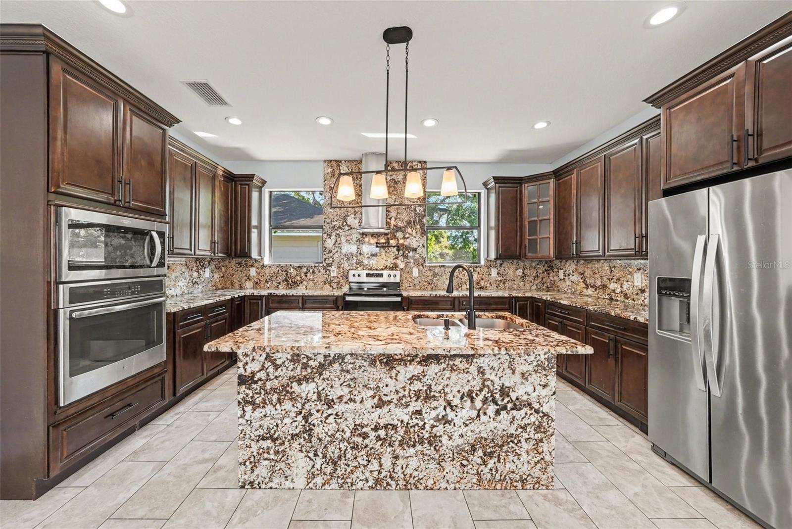 PINECREST - Residential