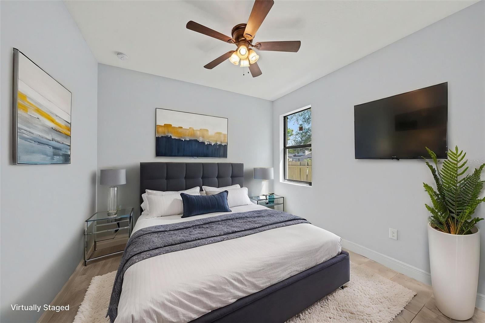 PINECREST - Residential