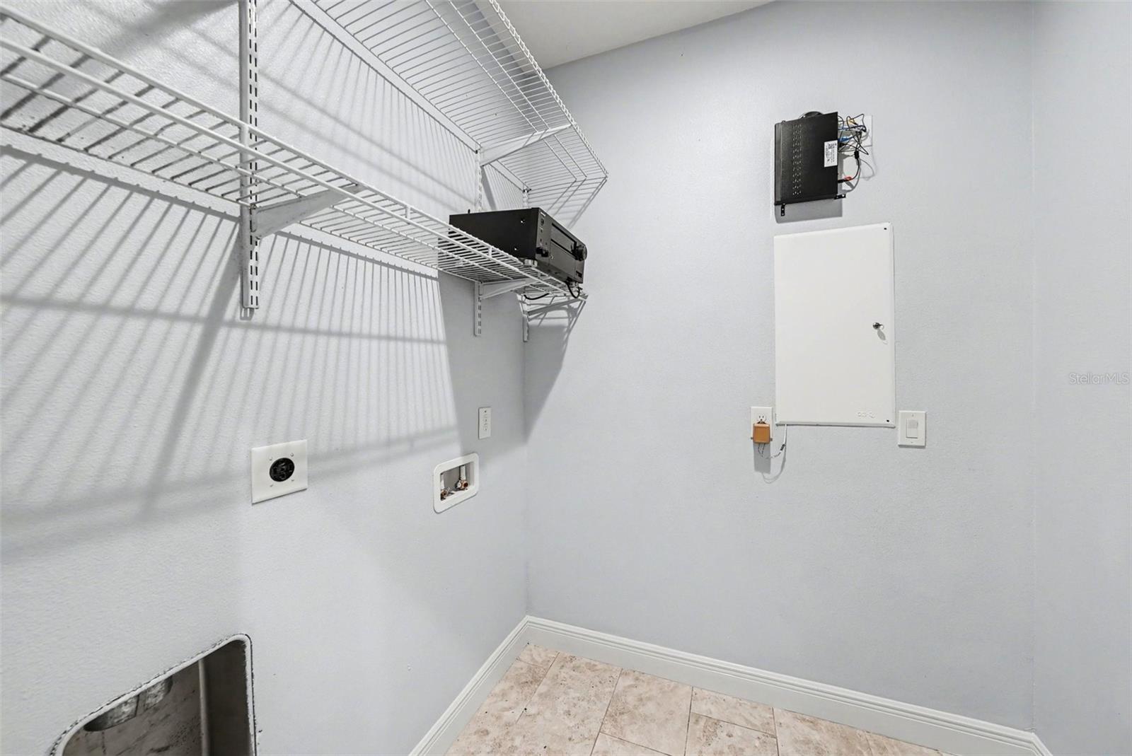 PINECREST - Residential